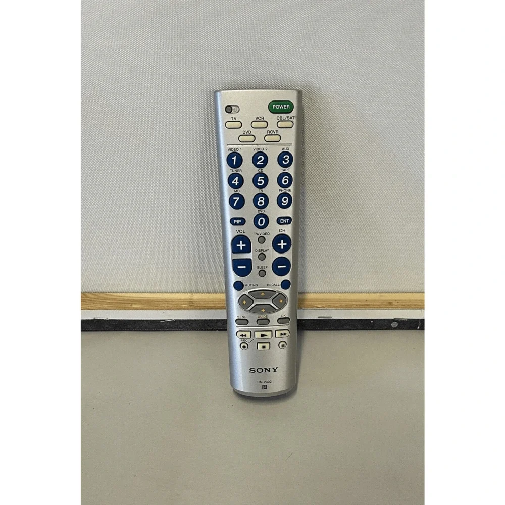 Sony RM-V302 Silver TV VCR Cable DVD Universal Programmable Remote Control
